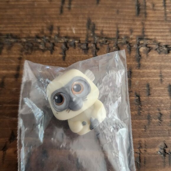 Disney Doorables Series 6 "Uka" from Raya and the Last Dragon - Picture 10 of 10